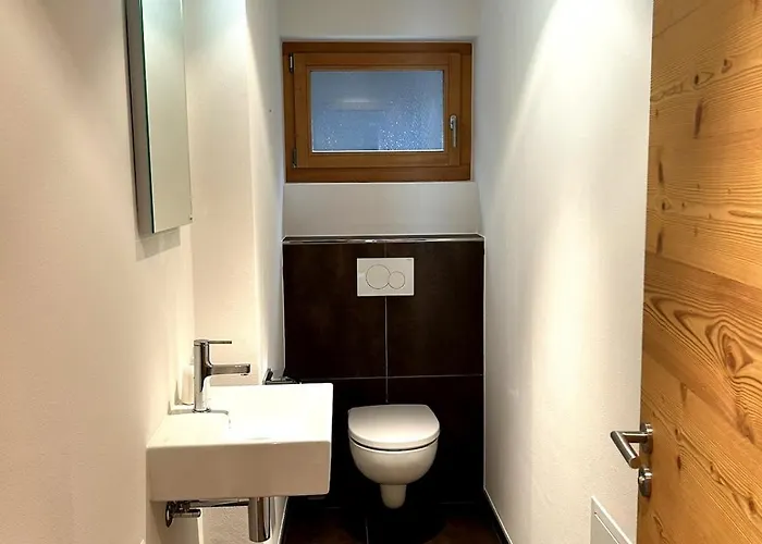 Modern With Eiger View 아파트 *